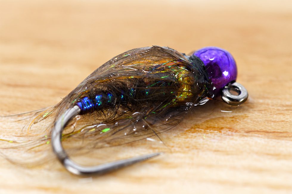 https://www.flytying.ro/wp-content/uploads/2017/12/troutline-fly-tying-riddle-980x654.jpg
